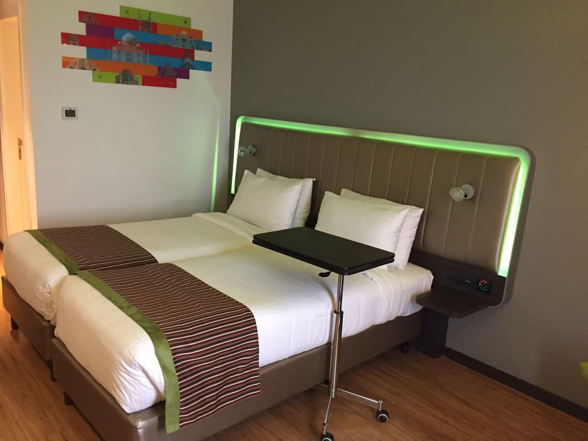 Park Inn By Radisson,South Delhi Neu-Delhi Exterior foto A room at the hotel