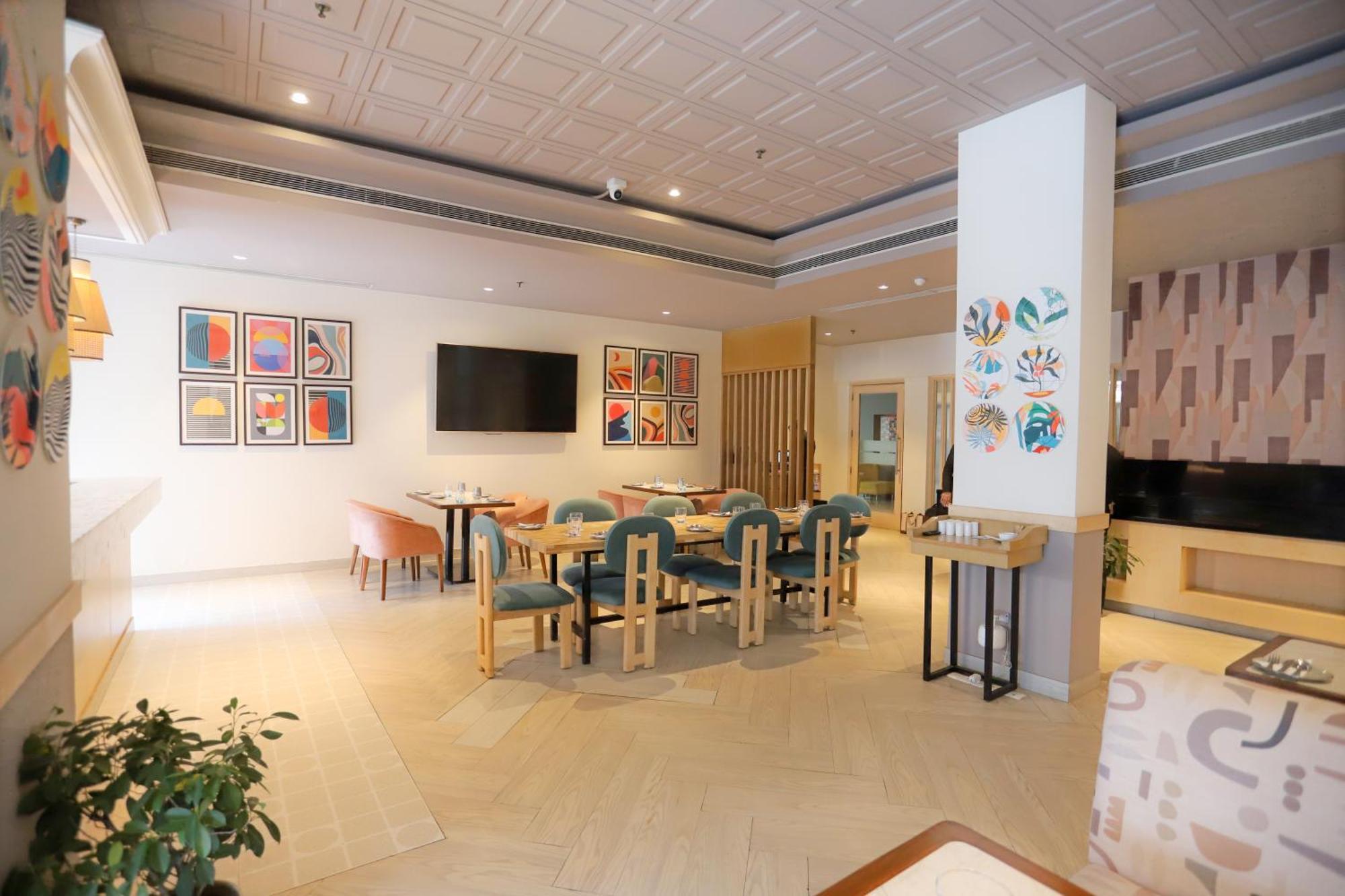 Park Inn By Radisson,South Delhi Neu-Delhi Exterior foto The lobby of the hotel