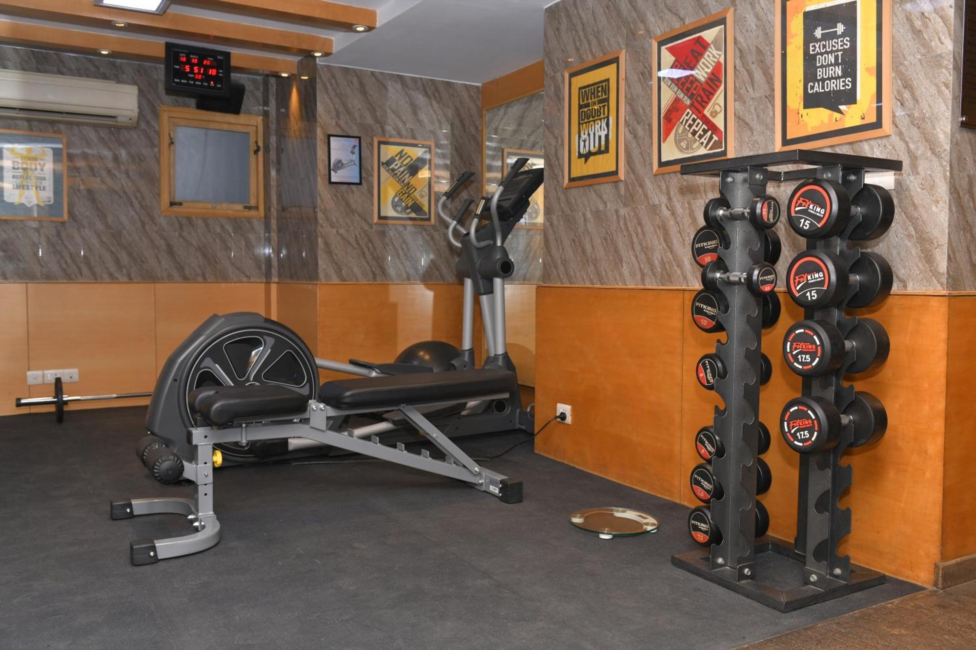 Park Inn By Radisson,South Delhi Neu-Delhi Exterior foto A typical gym