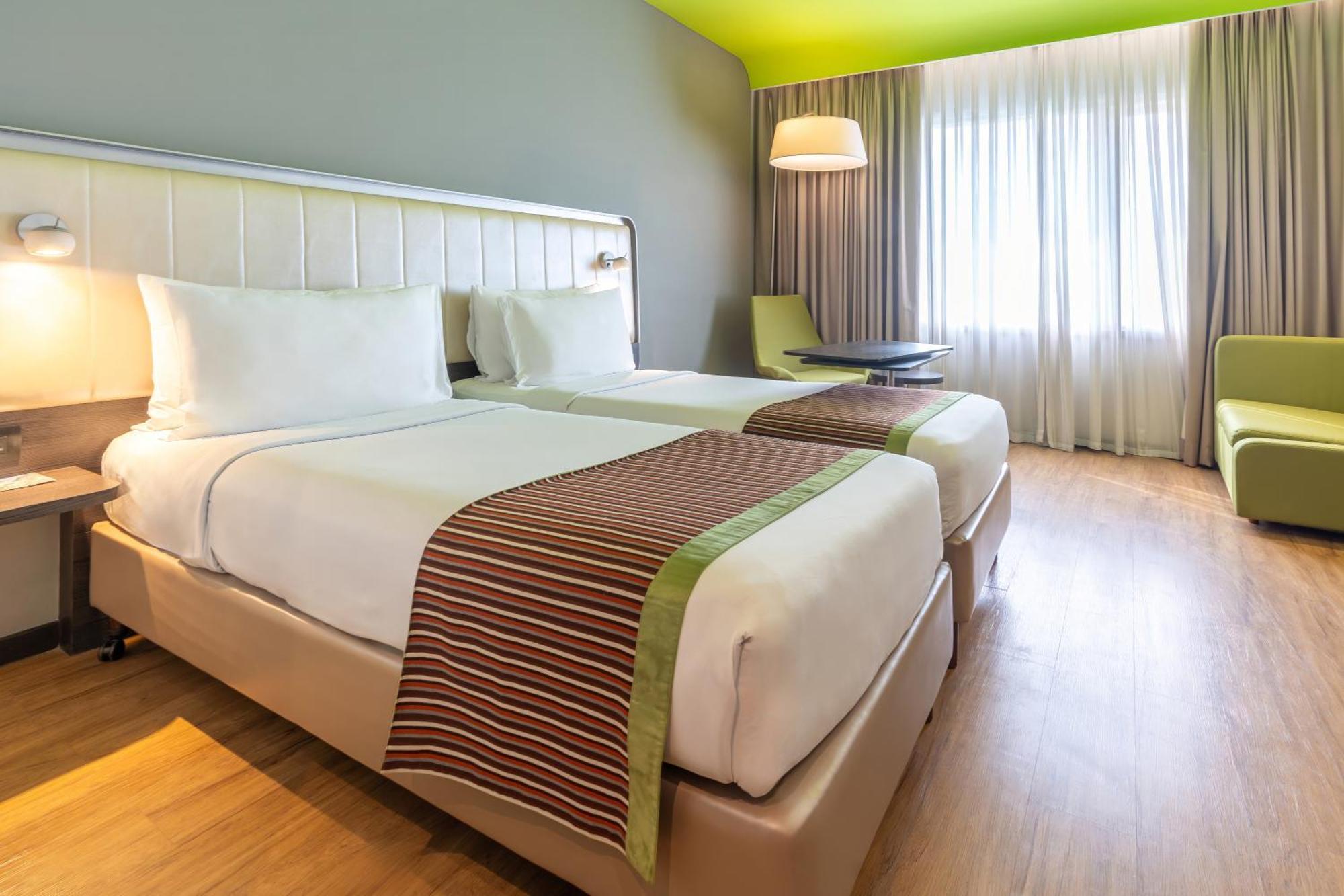 Park Inn By Radisson,South Delhi Neu-Delhi Exterior foto A room at the hotel