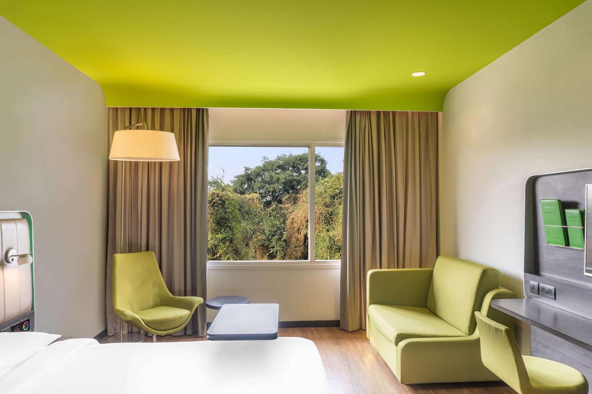Park Inn By Radisson,South Delhi Neu-Delhi Exterior foto A room at the hotel
